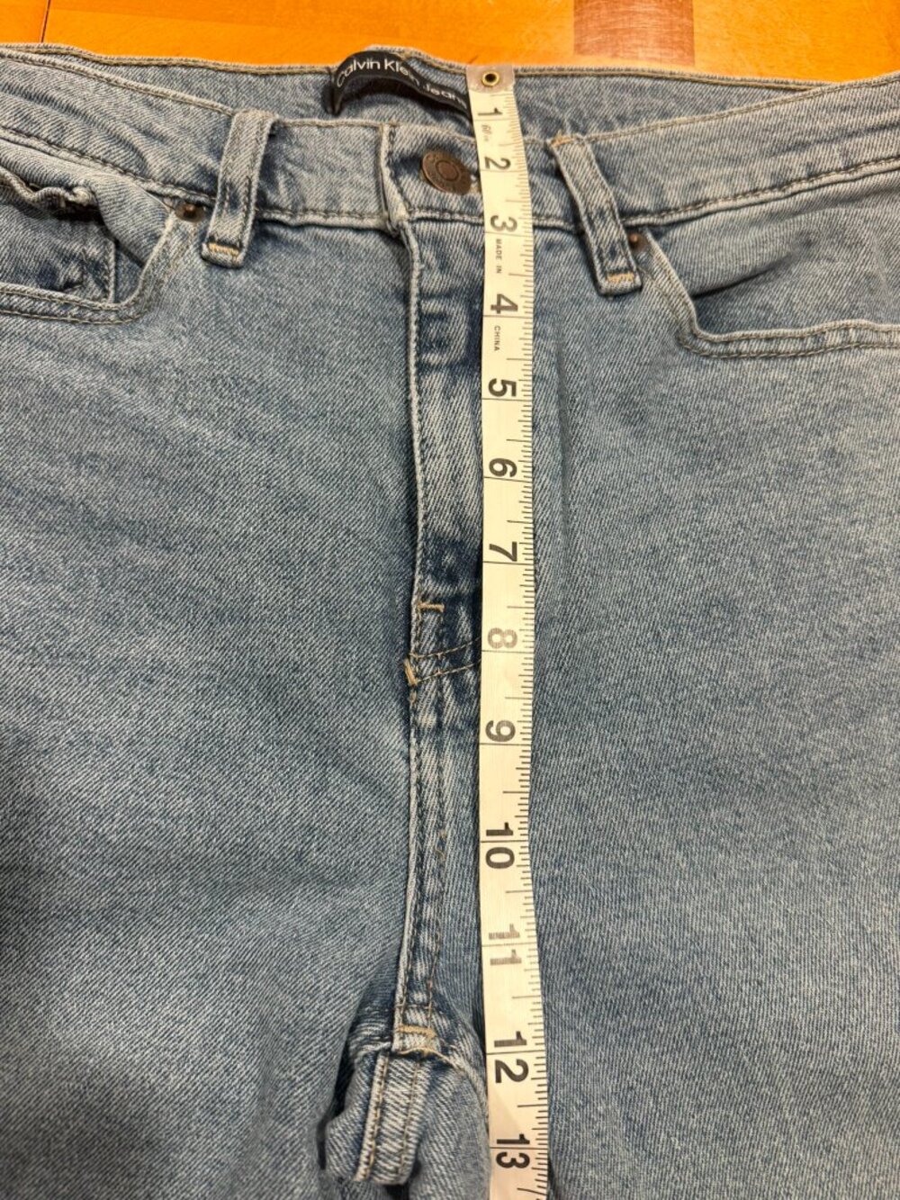 Calvin Klein Straight Leg Jeans Women’s 6 Light Wash Mid Rise Stretch Denim - Picture 5 of 10